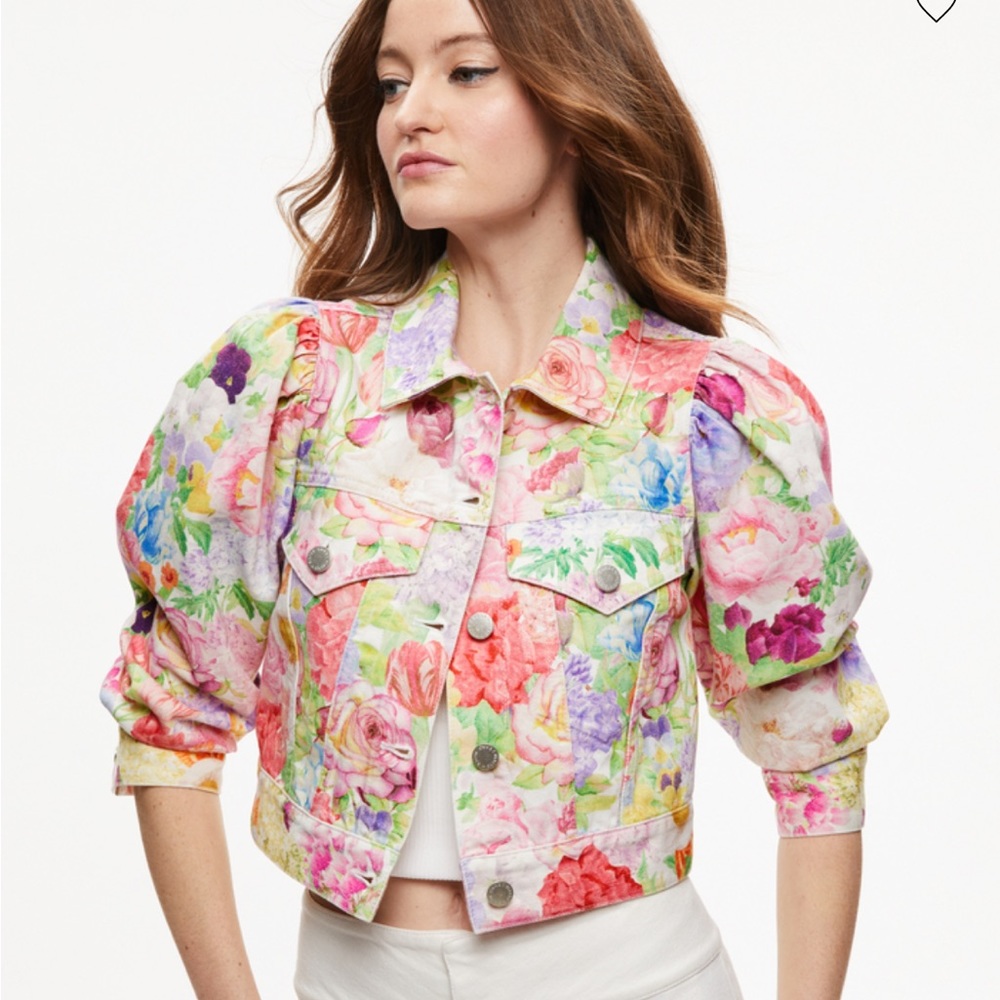 NWT ALICE AND OLIVIA PUFFED SLEEVE DENIM JACKET SOLD OUT IN STORES